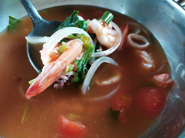 ร้านบุษบาปลาย่าง - การบริการอาหารและที่พัก