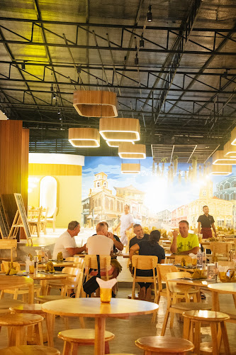 Comentarii opinii despre De Earn Cafe and Bar Phuket