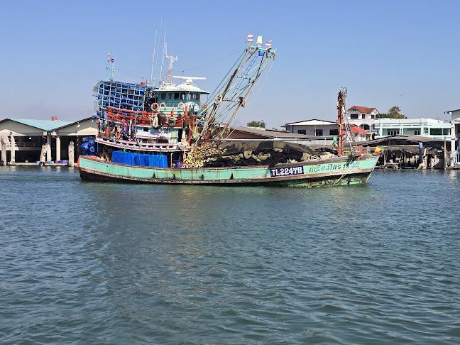 Comentarii opinii despre แหลมเจริญ ซีฟู้ด ระยอง