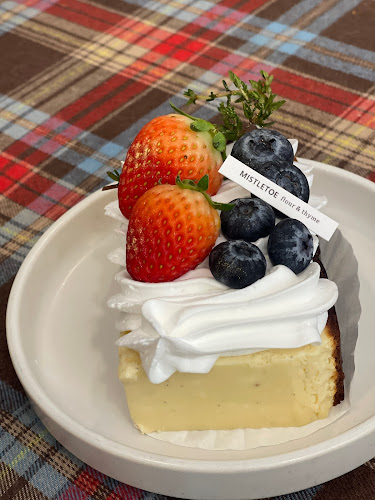 Mistletoe flour & thyme cafe - อำเภอบางละมุง