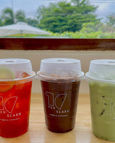 Opinii despre Ten slash coffee corner tenslash เท็นสแลช คาเฟ่นครปฐม în อำเภอเมืองนครปฐม - การบริการอาหารและที่พัก