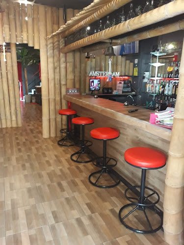 ร้านอัมสเตอร์ดัม เลาจน์ บาร์