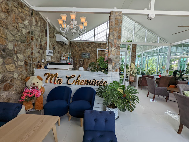 Comentarii opinii despre Ma Cheminee tree & coffee house