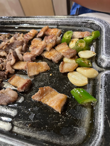 384 45 หมู่ที่ 6 ถนน พัทยาเหนือ ตำบล หนองปรือ อำเภอบางละมุง ชลบุรี 20150