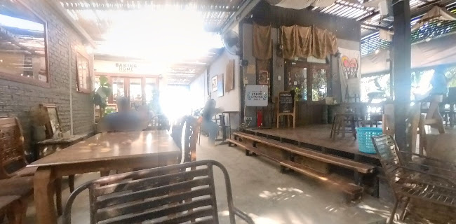 ชีวาคาเฟ่ - การบริการอาหารและที่พัก