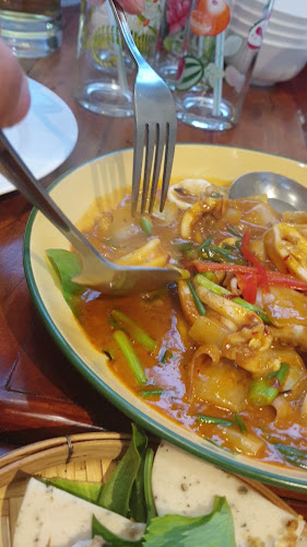 Opinii despre สามไบเถา คาเฟ่ แอนด์ บิสโตร în อำเภอเมืองนครสวรรค์ - การบริการอาหารและที่พัก