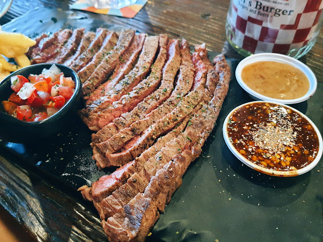 Comentarii opinii despre JIM's Burgers & Beers - Pakkred