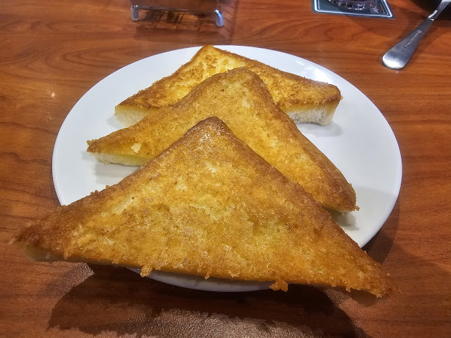 ซิซซ์เล่อร์ เซ็นทรัล แจ้งวัฒนะ - การบริการอาหารและที่พัก