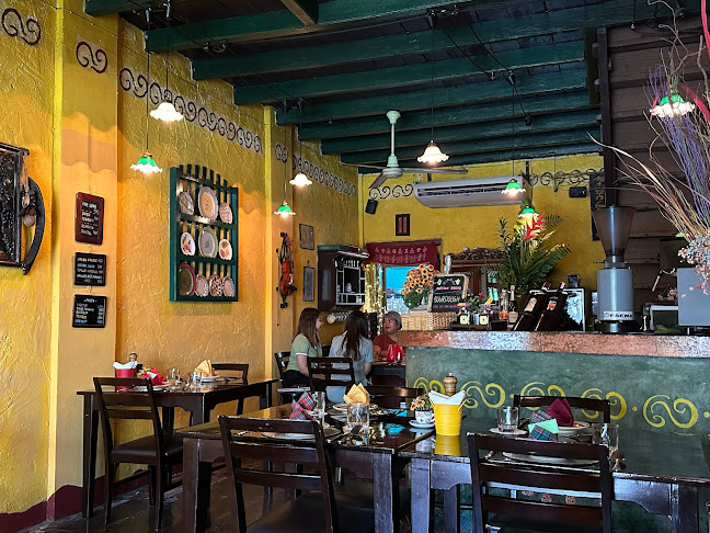 La Gaetana Restaurant - การบริการอาหารและที่พัก