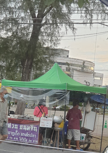 ตลาดปลายแหลมสะพานหิน