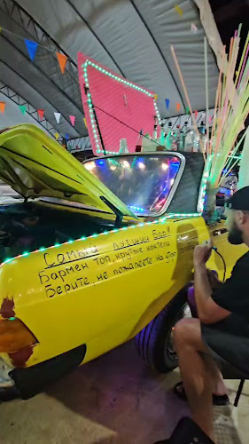 Opinii despre 2FA Classic Car Bar Cocktail în เมือง - การบริการอาหารและที่พัก