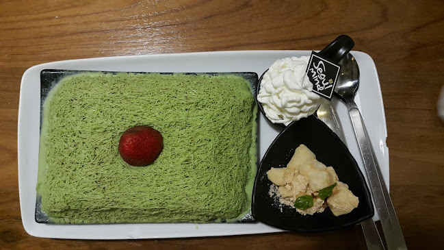 โซลมายด์ อุดรธานี - การบริการอาหารและที่พัก