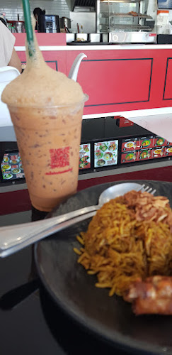 ร้านไก่ทอดเดชา ฮาลาล - การบริการอาหารและที่พัก