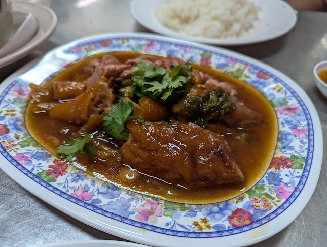 Comentarii opinii despre ขาหมูเมืองทอง