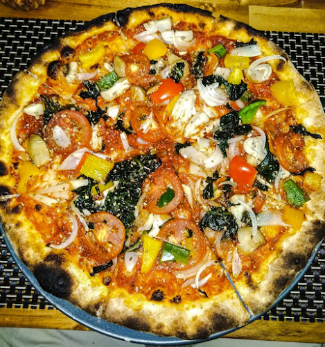 Restaurant Pizzeria Oregano - การบริการอาหารและที่พัก