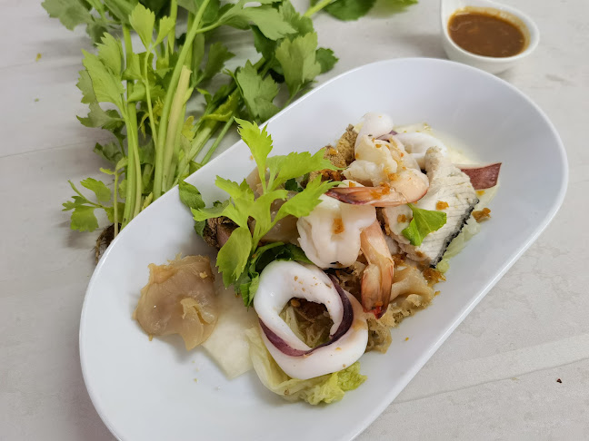 Opinii despre ข้าวต้มปลากระทะนายพล พัทยา în อำเภอบางละมุง - การบริการอาหารและที่พัก