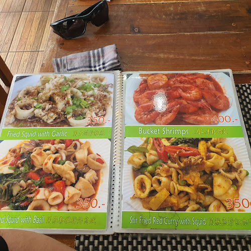 Thai smile 2 Restaurant - การบริการอาหารและที่พัก