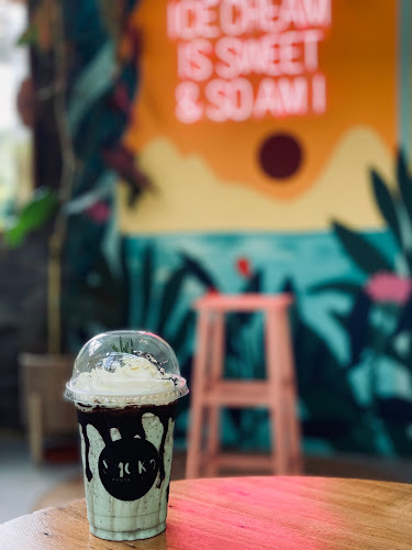 Opinii despre Smo.ko - House Café în อำเภอกะทู้ - การบริการอาหารและที่พัก