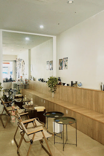 Cinyoii Slowbar More Than Coffee