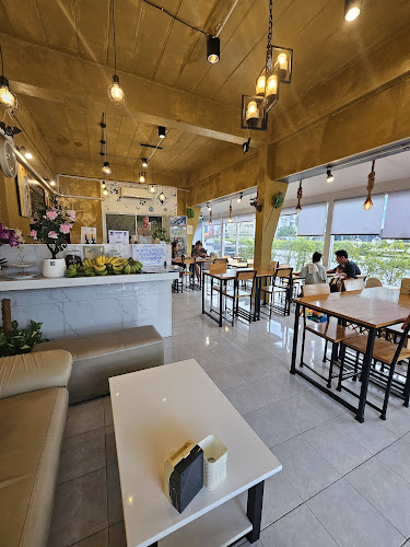 Unnamed Road อำเภอศรีราชา ชลบุรี 20230