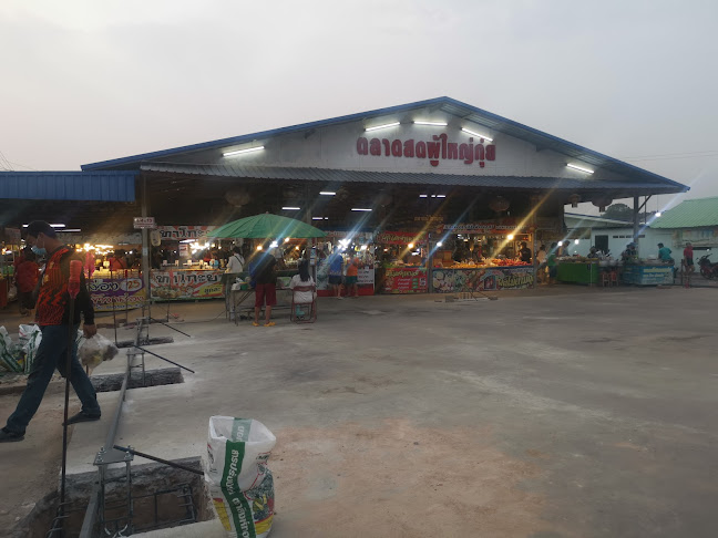 ตลาดผู้ใหญ่กุ่ย