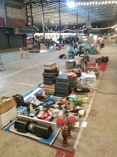 Opinii despre พิศาลมอเตอร์ตลาดชลประทาน în อำเภอปากเกร็ด - การบริการอาหารและที่พัก