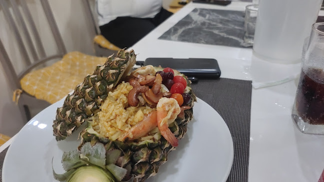 Nang Naan Halal Restaurant - การบริการอาหารและที่พัก