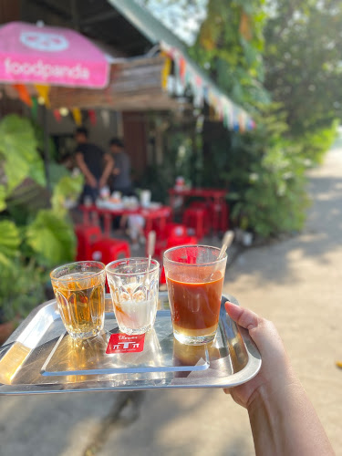 โต๊ะแดงอาหารเช้าสุโขทัย - การบริการอาหารและที่พัก