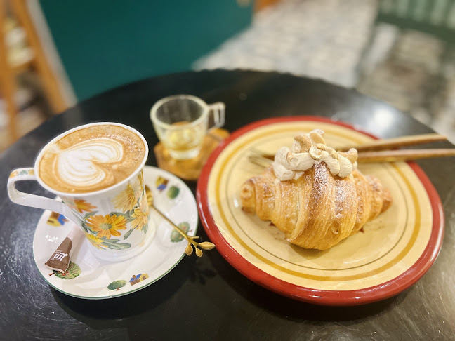 ชูว์ครัวซองต์ - อำเภอเมืองภูเก็ต