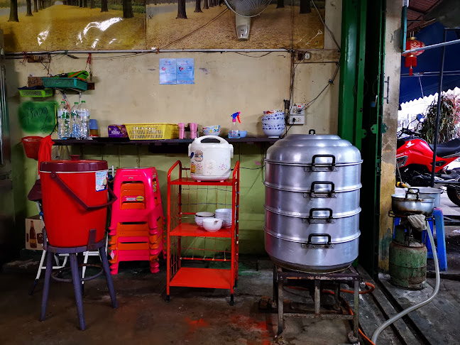 ร้านก๋วยจั๊บแห่งความสุข Happy Noodle