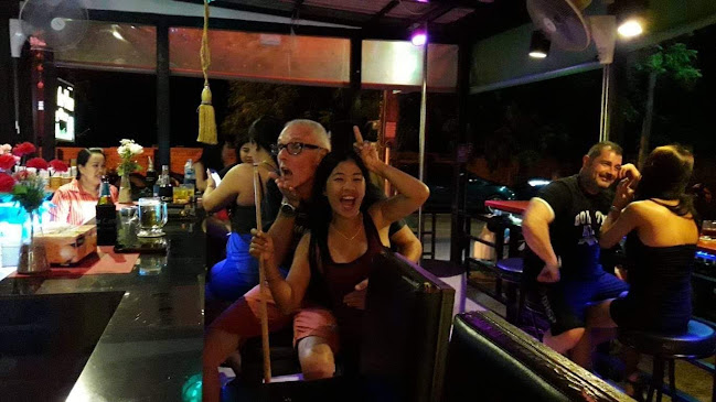 Sugar Cane Bar 1 - การบริการอาหารและที่พัก