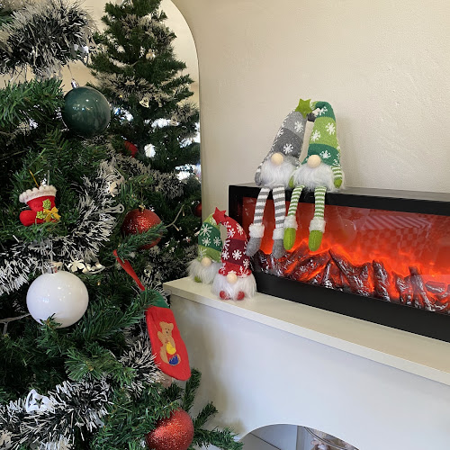 หลังที่ 2 ขวามือ 136/10 เข้าหมู่บ้านโกลเด้นท์ทาวน์ ถึงหน้าป้อมยามเลี้ยวซ้าย ร้านอยู่ ตำบล บางรักพัฒนา อำเภอบางบัวทอง นนทบุรี 11110