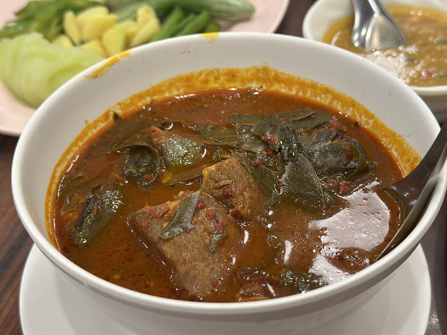 661/663 ศูนย์การค้าเจพีไรวา ถนน ท่าแฉลบ อ.เมือง จันทบุรี 22000