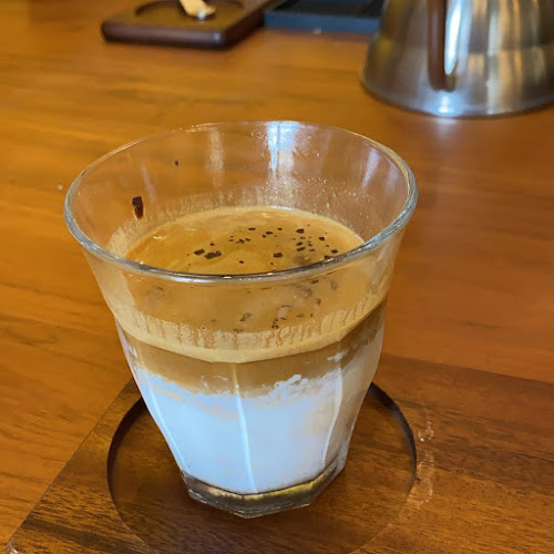 ไฟโฟ โอลด์ทาวน์ คาเฟ่ แอนด์ ฟลอรัล - การบริการอาหารและที่พัก