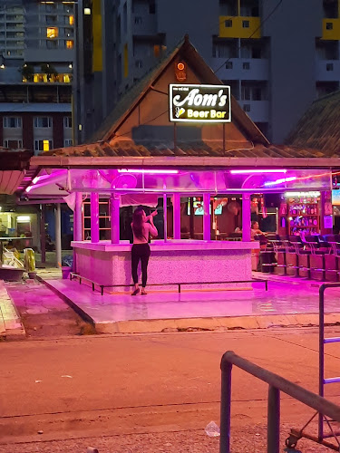 Aoms Beer Bar Soi 7 - อำเภอบางละมุง