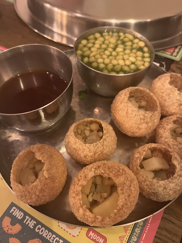 Amritsr Restaurant - การบริการอาหารและที่พัก