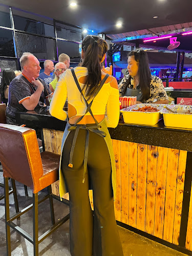 Action Street - อำเภอบางละมุง