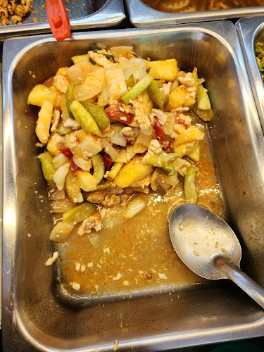 Comentarii opinii despre บ้านคุณปู่ (สาขากอไกด์ แสยะยิ้ม)