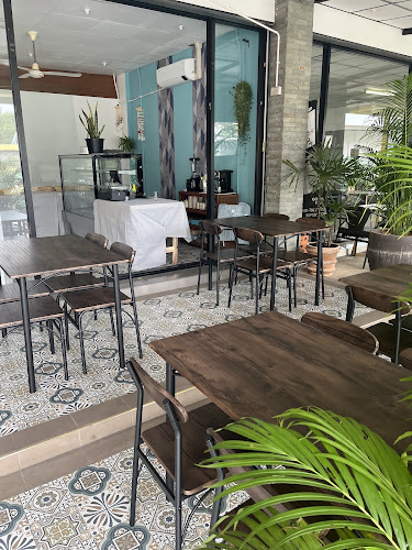 Opinii despre Angels Coco Bread în อำเภอเมืองภูเก็ต - การบริการอาหารและที่พัก