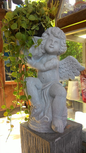 ร้านกาแฟข้างบ้าน@ละหาร - การบริการอาหารและที่พัก