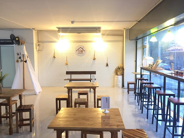 นอนบ้านเพื่อน Cafe