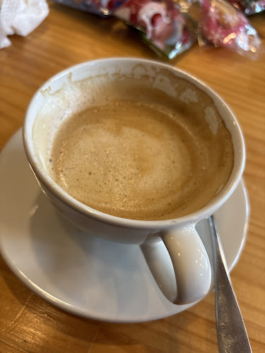 Comentarii opinii despre Maple leaf Coffee and Bar @ฉื่อฉาง