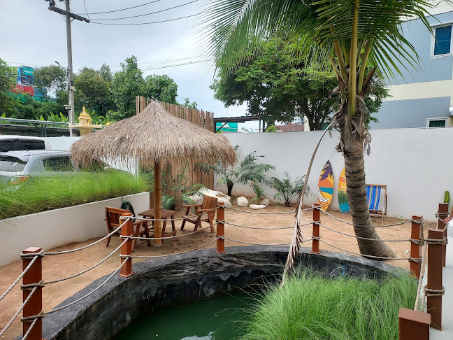 Santrio Coffee and Dessert - การบริการอาหารและที่พัก