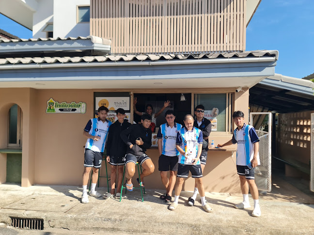 Opinii despre โตเกียวยักษ์ จันทบุรี în Mueang - การบริการอาหารและที่พัก