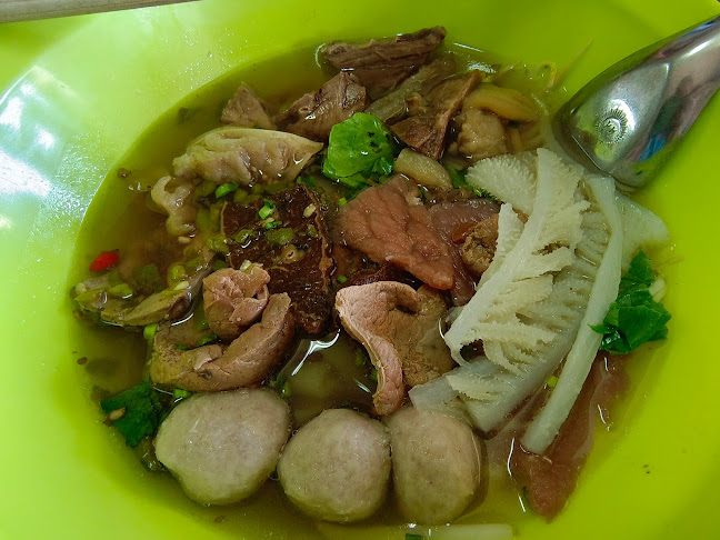 Opinii despre ก๋วยเตี๋ยวเนื้อเจ๊แดง în อำเภอเมืองนครสวรรค์ - การบริการอาหารและที่พัก