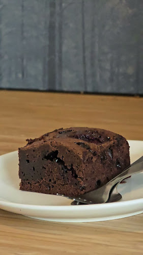 26 ถนน กาญจนวนิช ซอย 17 ตำบล หาดใหญ่ อำเภอหาดใหญ่ สงขลา 90110