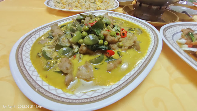 ร้านอาหารเยื่อไม้ - การบริการอาหารและที่พัก