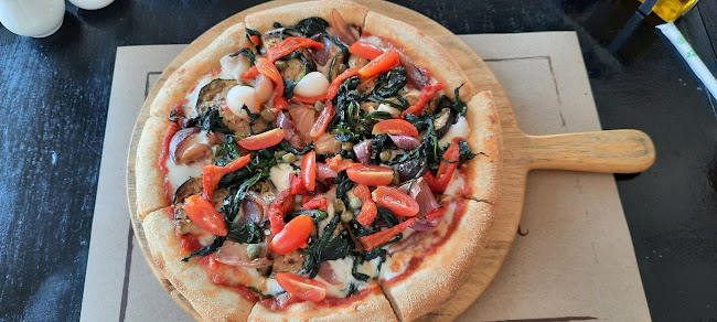 Opinii despre Wine Connection BZenter Rawai în อำเภอเมืองภูเก็ต - การบริการอาหารและที่พัก