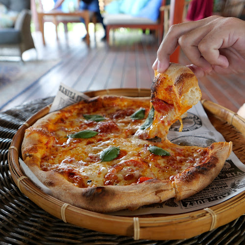 Dr Frogs Bar & Grill