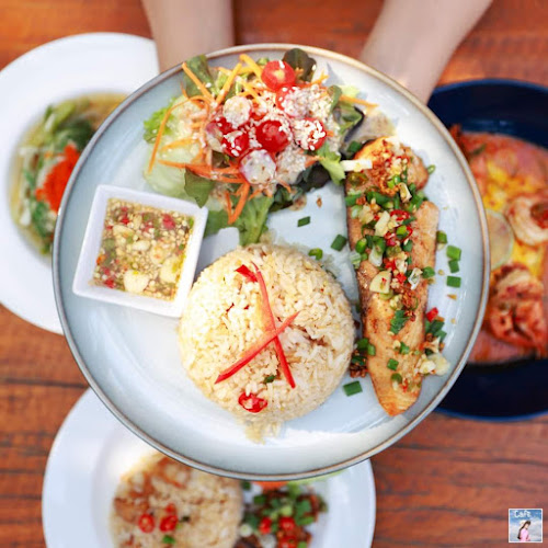 Opinii despre Lavana cafe’& Bistro พิษณุโลก în เมือง - การบริการอาหารและที่พัก